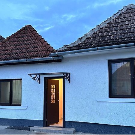 شقة Casa 9 Albeşti المظهر الخارجي الصورة